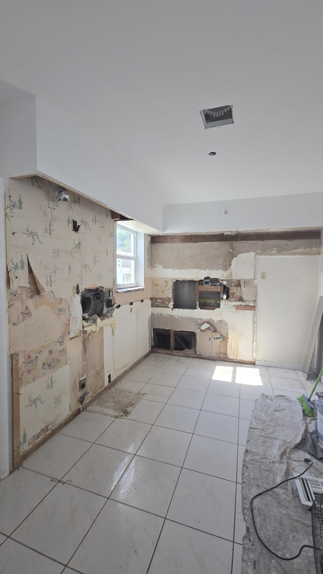 Demolición de cocina e instalación eléctrica - 6