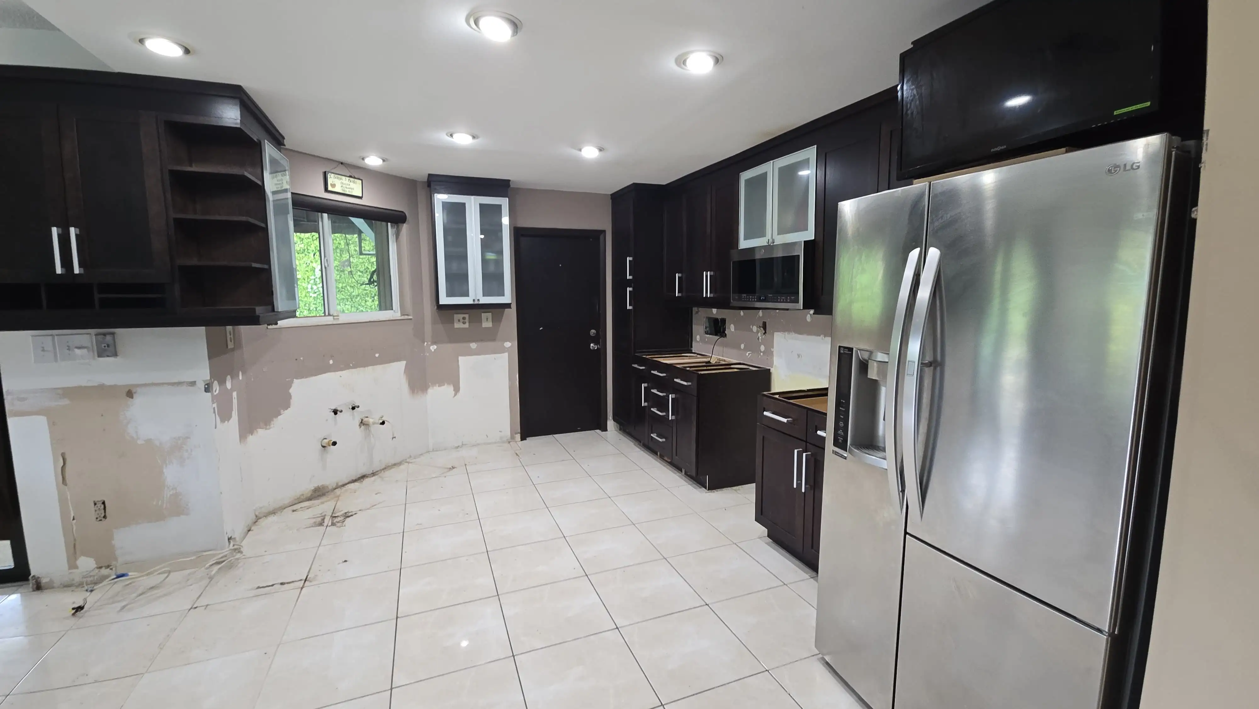 Modern Kitchen Cabinet Installation - 2